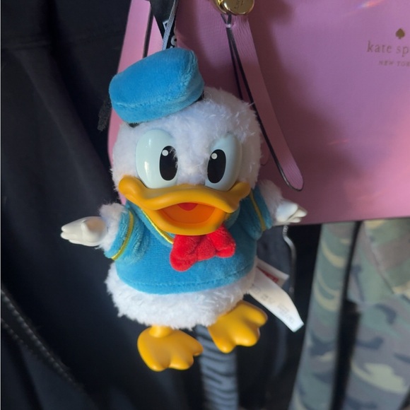 Meet your Posher, Alyssa - Picture 7 of 9